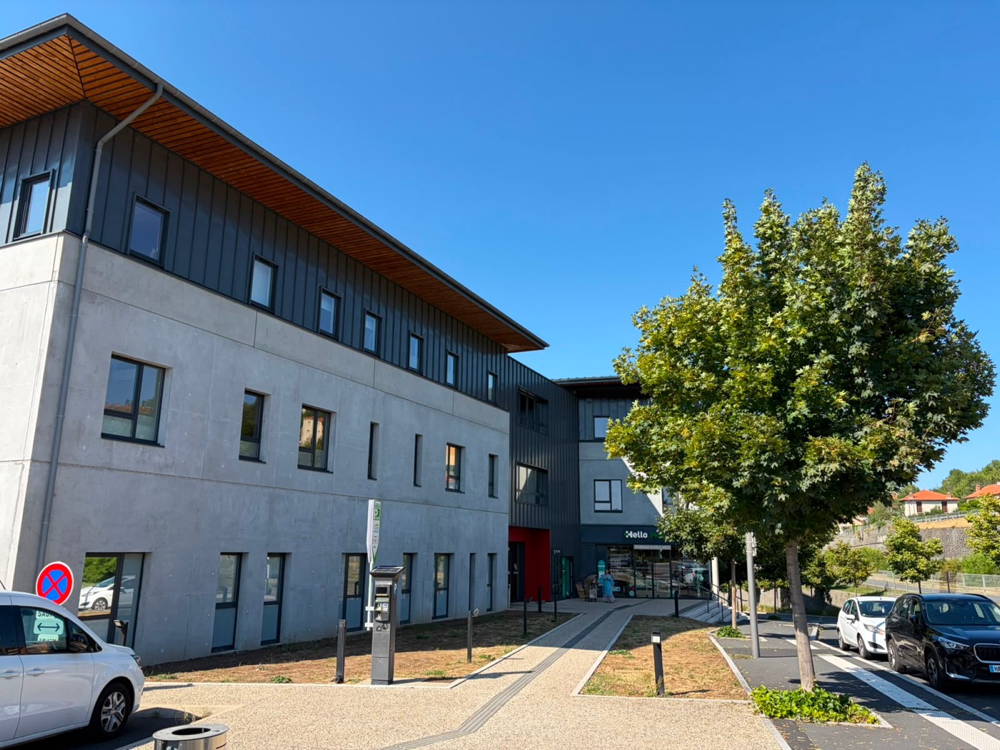 Bâtiment du Pôle Santé Intermodal, 45 avenue Charles Dupuy au Puy-en-Velay, où se situe le cabinet